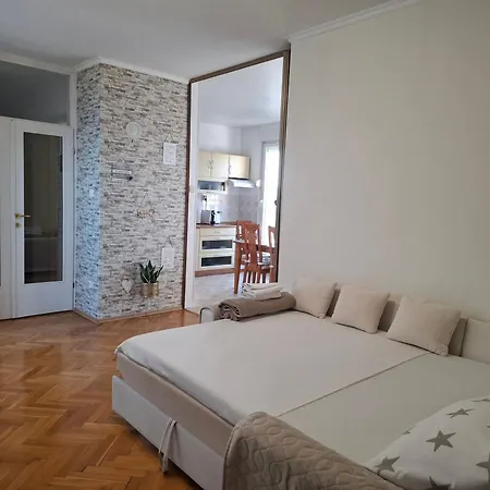 Apartment Erca *