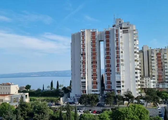 Erca * Split